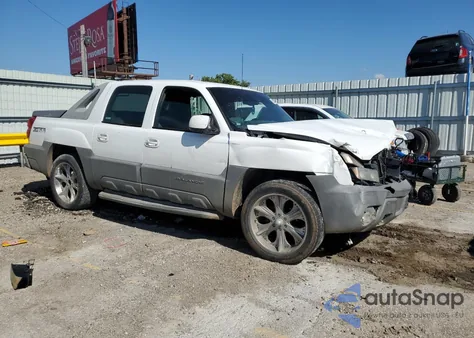 2002 Chevrolet Avalanche C1500 z USA, uszkodzony, nr VIN 3GNEC13T72G111143